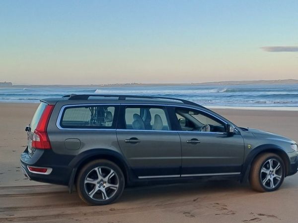 Volvo XC70 Estate, Diesel, 2012, Green