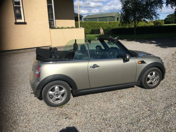 Mini Cooper Convertible, Diesel, 2011, Silver