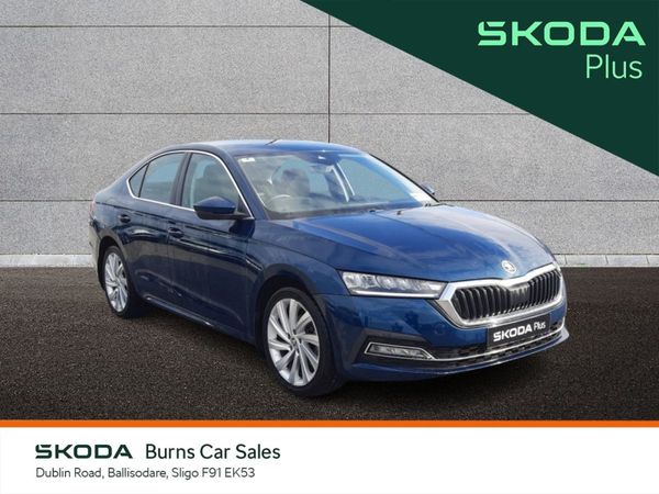 Skoda Octavia Saloon, Petrol, 2022, Blue