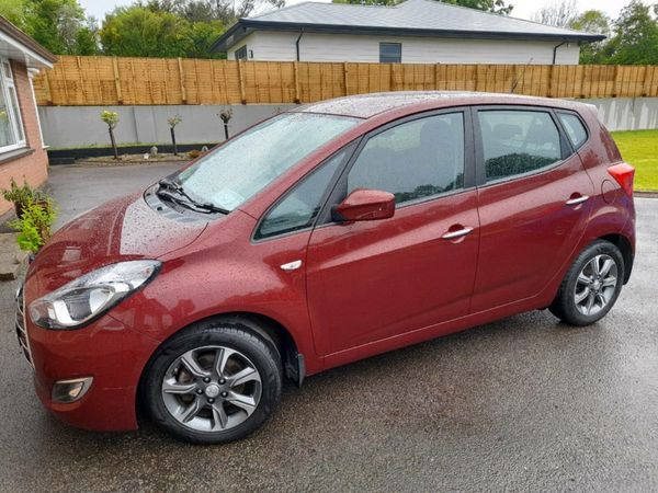Hyundai ix20 MPV, Diesel, 2016, Red
