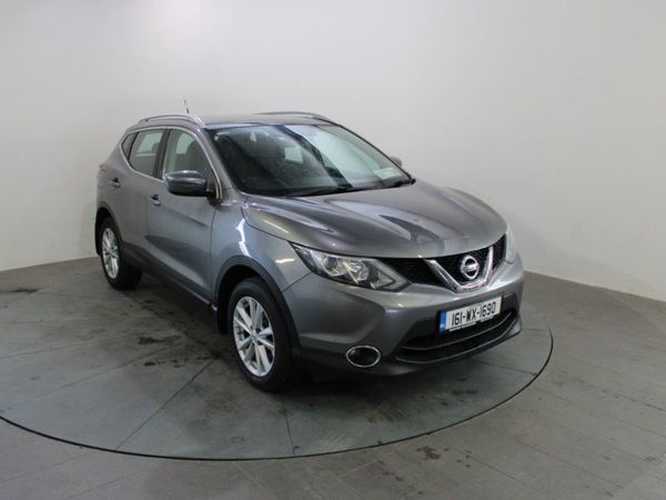 Nissan Qashqai Hatchback, Diesel, 2016, Grey