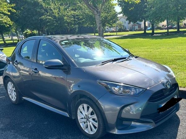 Toyota Yaris Hatchback, Petrol Hybrid, 2021, Grey