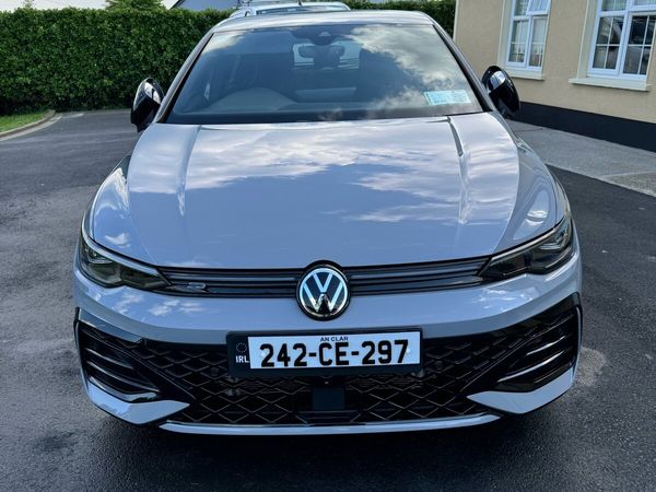 Volkswagen Golf Estate, Petrol, 2024, Grey