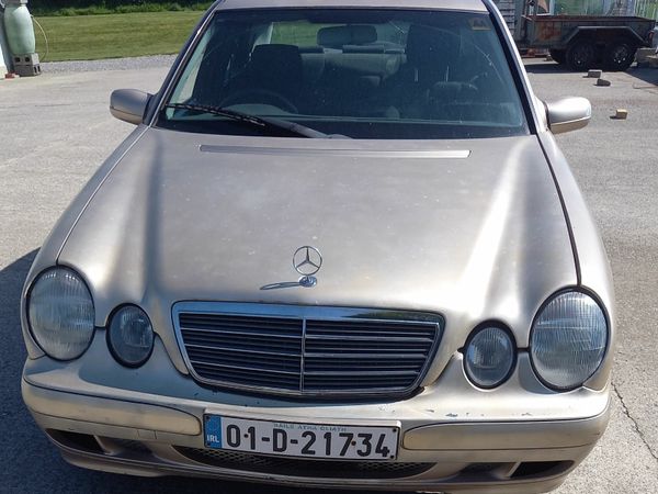 Mercedes-Benz E-Class Saloon, Petrol, 2001, Beige