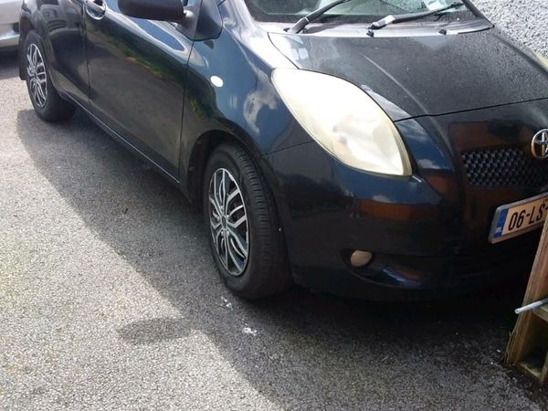 Toyota Yaris Hatchback, Petrol, 2006, Black