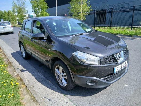 Nissan Qashqai MPV, Diesel, 2013, Black