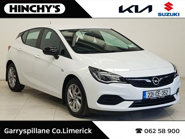 Opel Astra Hatchback, Petrol, 2022, White