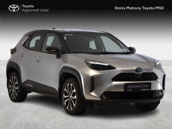 Toyota Yaris Cross Hatchback, Petrol Hybrid, 2023, Silver