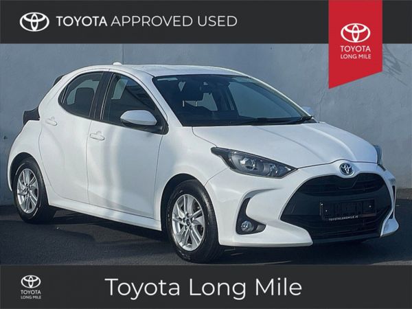 Toyota Yaris Hatchback, Petrol Hybrid, 2021, White