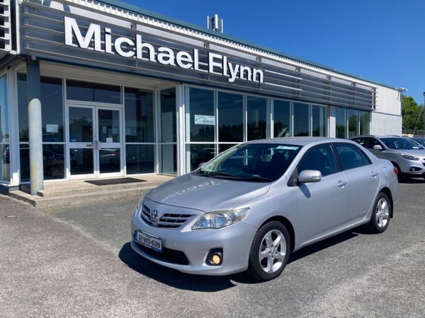 Toyota Corolla Saloon, Diesel, 2012, Silver