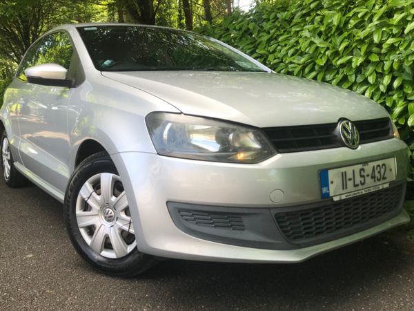 Volkswagen Polo Hatchback, Petrol, 2011, Silver