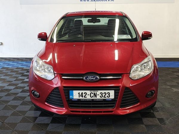Ford Focus Saloon, Diesel, 2014, Red