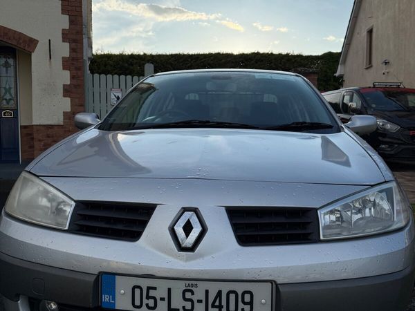 Renault Megane Saloon, Petrol, 2005, Silver