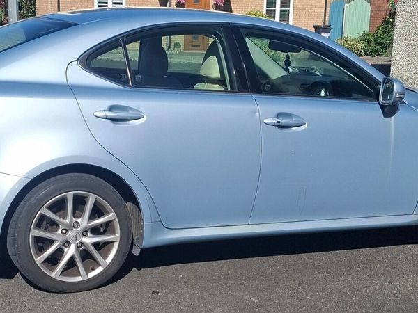 Lexus IS Saloon, Diesel, 2011, Blue