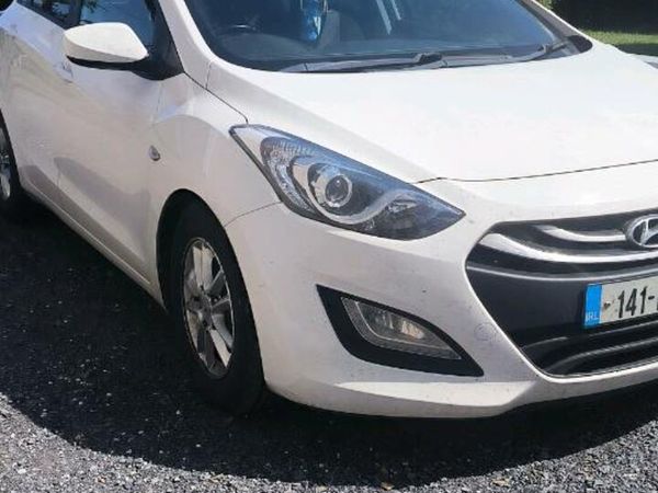 Hyundai i30 Hatchback, Diesel, 2014, White