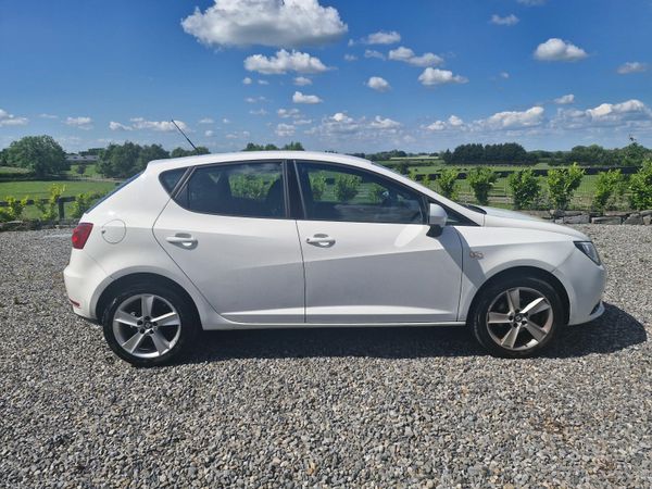 SEAT Ibiza Hatchback, Petrol, 2015, White