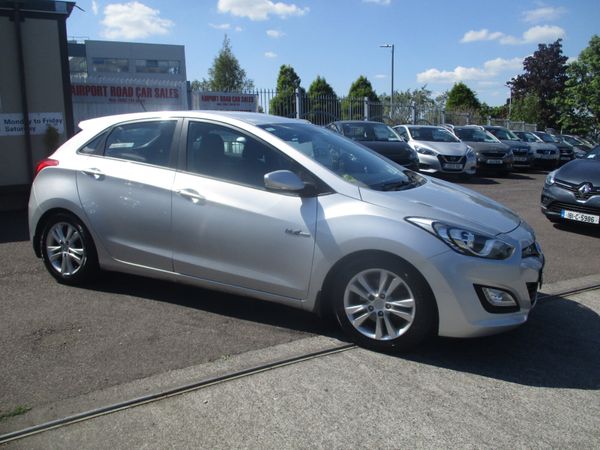Hyundai i30 Hatchback, Diesel, 2013, Silver