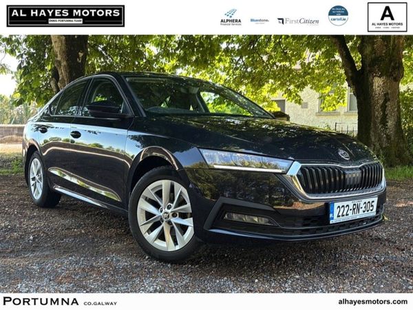 Skoda Octavia Saloon, Diesel, 2022, Black
