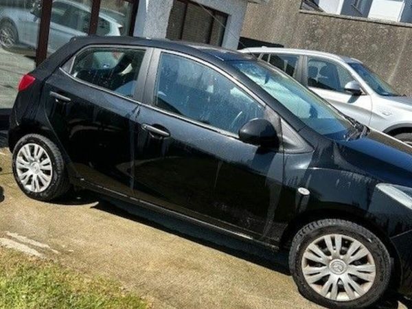 Mazda Mazda2 Hatchback, Petrol, 2010, Black