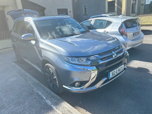 Mitsubishi Outlander SUV, Petrol Plug-in Hybrid, 2016, Grey
