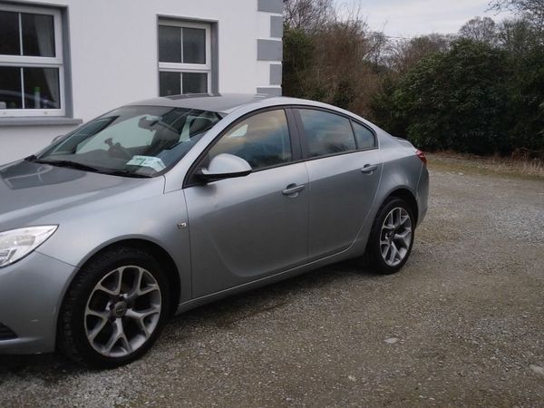 Opel Insignia Saloon, Diesel, 2011, Silver