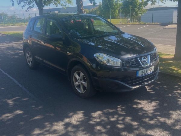 Nissan Qashqai Estate/Jeep, Diesel, 2012, Black