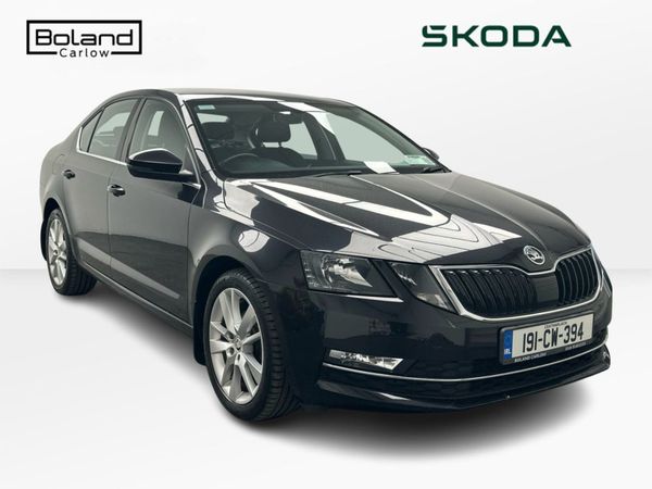 Skoda Octavia Saloon, Diesel, 2019, Black