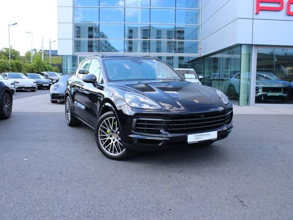 Porsche Cayenne SUV, Petrol Plug-in Hybrid, 2022, Black