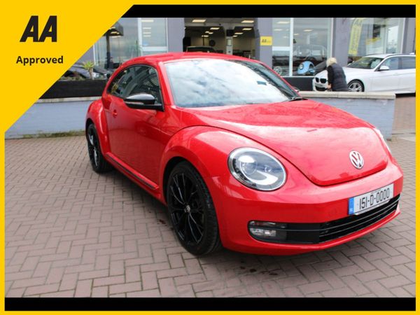 Volkswagen Beetle Hatchback, Petrol, 2015, Red
