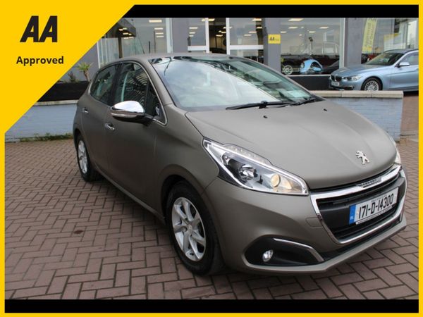 Peugeot 208 Hatchback, Petrol, 2017, Grey