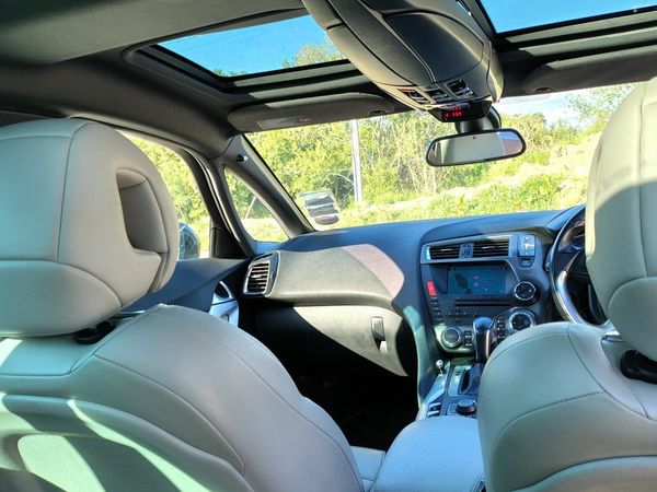 Citroen DS 5 Hatchback, Diesel, 2014, Black