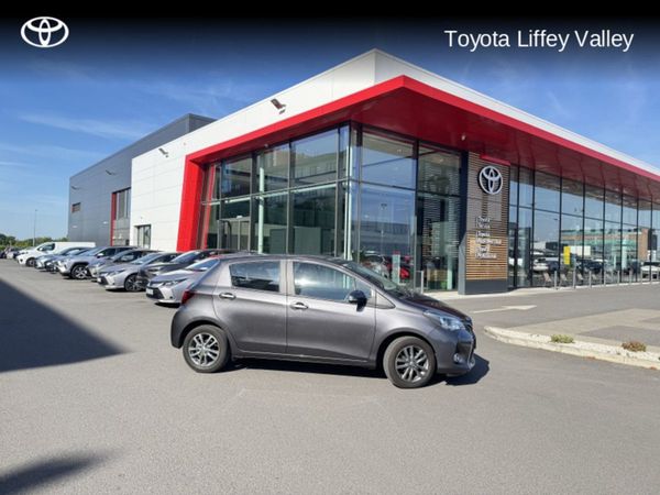Toyota Yaris Hatchback, Petrol, 2016, Grey