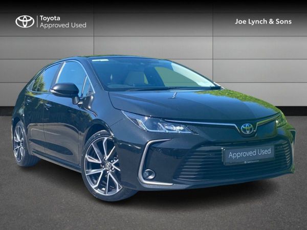 Toyota Corolla Saloon, Hybrid, 2022, Black