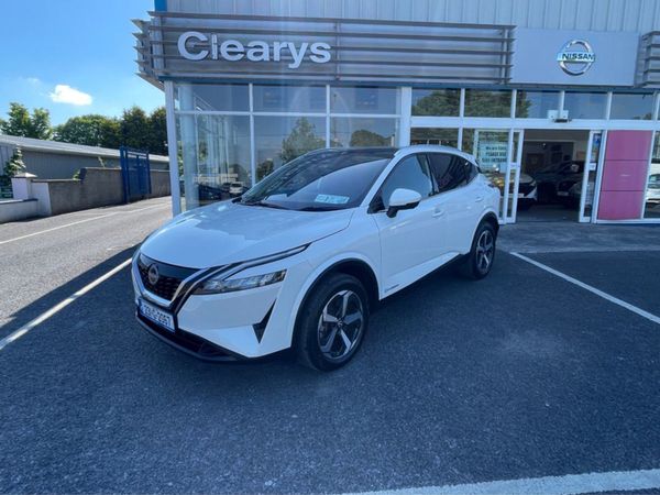 Nissan Qashqai MPV, Petrol Hybrid, 2023, White