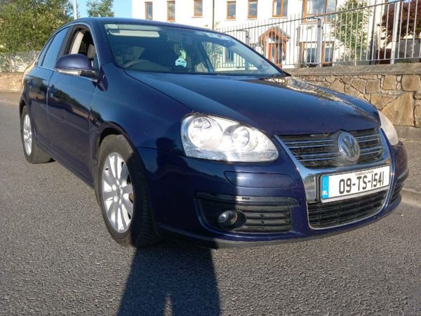 Volkswagen Jetta Saloon, Diesel, 2009, Blue