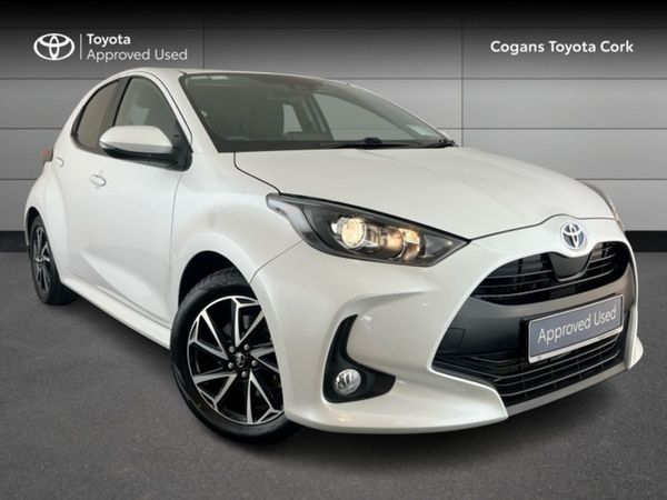 Toyota Yaris Hatchback, Hybrid, 2022, White