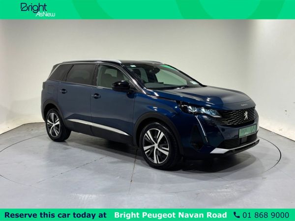 Peugeot 5008 MPV, Diesel, 2023, Blue