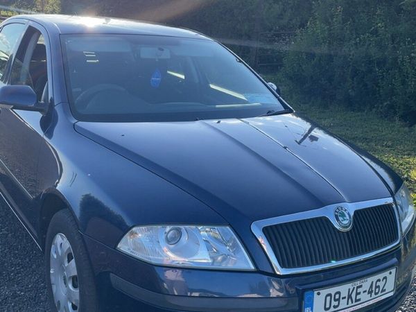 Skoda Octavia Hatchback, Petrol, 2009, Blue