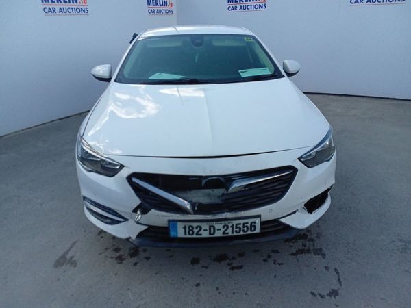 Opel Insignia Hatchback, Diesel, 2018, White