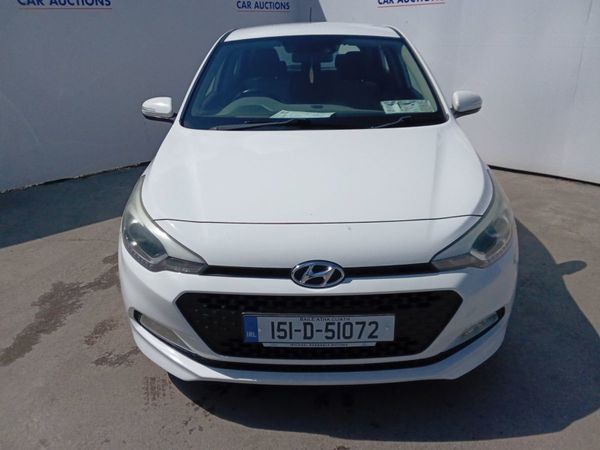 Hyundai i20 Hatchback, Petrol, 2015, White