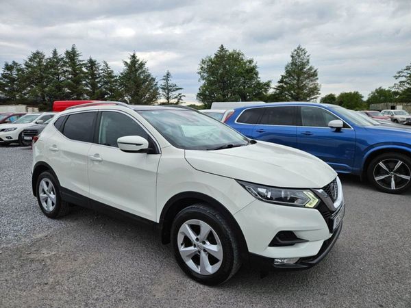 Nissan Qashqai MPV, Petrol, 2019, White