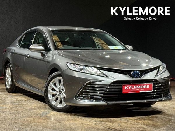 Toyota Camry Saloon, Hybrid, 2021, Grey