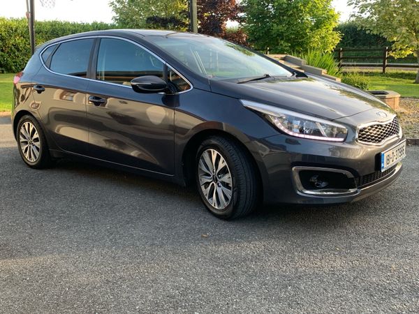 Kia Ceed Hatchback, Diesel, 2018, Grey