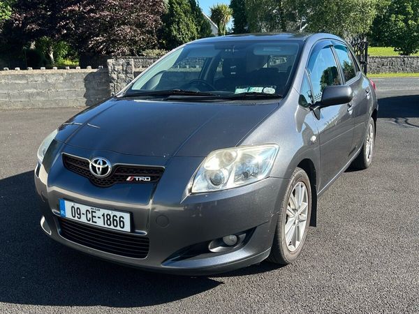 Toyota Auris Hatchback, Petrol, 2009, Grey