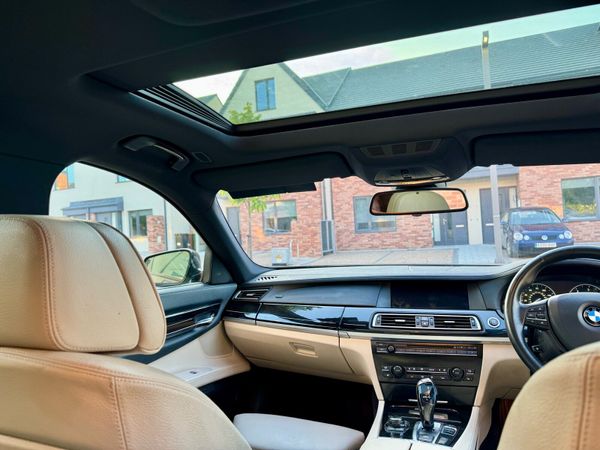 BMW 7-Series Saloon, Diesel, 2011, Grey