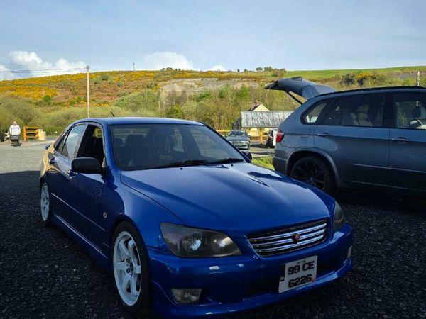 Toyota Altezza Saloon, Petrol, 1999, White