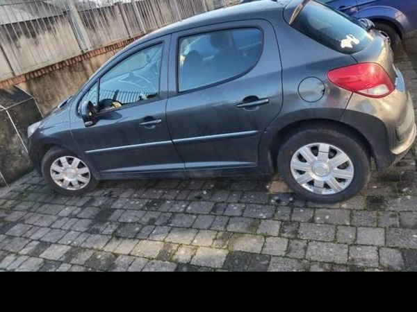 Peugeot 207 Hatchback, Diesel, 2011, Grey