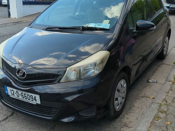 Toyota Vitz Hatchback, Petrol, 2012, Black