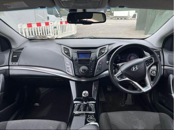 Hyundai i40 Saloon, Diesel, 2012, Silver
