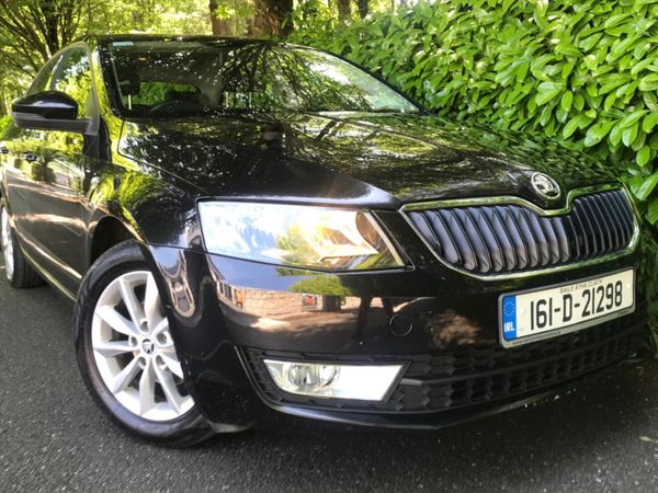 Skoda Octavia Saloon, Diesel, 2016, Black
